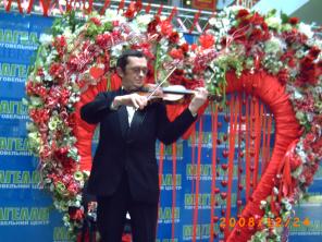 Профессиональный скрипач на Ваш праздни в г. Киев и по всей Украине